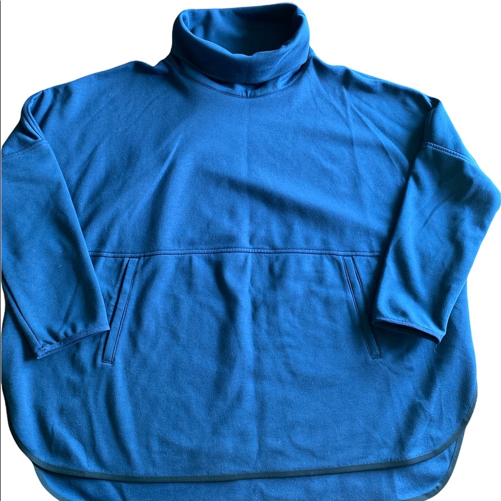 The North Face Women's EA Basin Funnel Neck Long-Sleeve Pullover